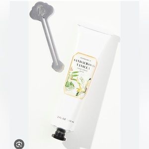 NWT Anthropology Apothecary 18 Sandalwood Vanilla Hand Cream & Key Set